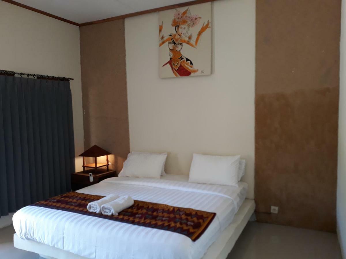 Village Corner Homestay Kuta  エクステリア 写真